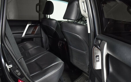 Toyota Land Cruiser Prado 150 рестайлинг 2, 2015 год, 3 290 000 рублей, 12 фотография