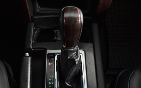 Toyota Land Cruiser Prado 150 рестайлинг 2, 2015 год, 3 290 000 рублей, 17 фотография