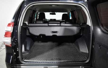 Toyota Land Cruiser Prado 150 рестайлинг 2, 2015 год, 3 290 000 рублей, 21 фотография