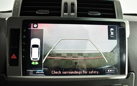 Toyota Land Cruiser Prado 150 рестайлинг 2, 2015 год, 3 290 000 рублей, 16 фотография