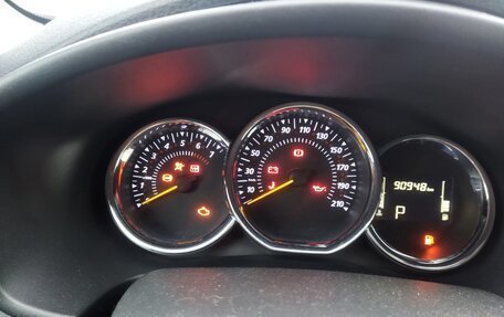 Renault Sandero II рестайлинг, 2020 год, 750 000 рублей, 21 фотография