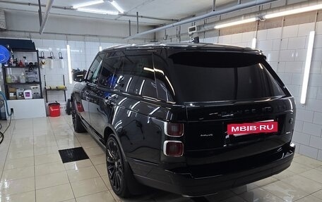 Land Rover Range Rover IV рестайлинг, 2019 год, 6 500 000 рублей, 4 фотография