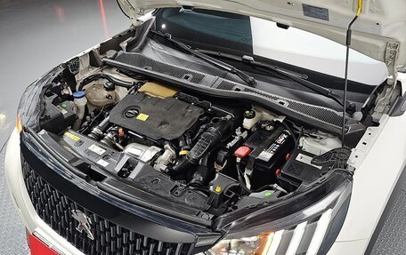 Peugeot 2008 II, 2021 год, 1 690 469 рублей, 6 фотография