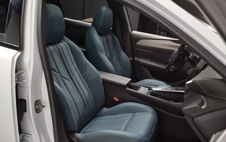 Peugeot 408, 2024 год, 3 450 469 рублей, 10 фотография