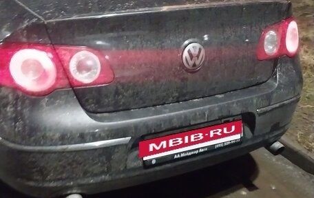 Volkswagen Passat B6, 2005 год, 400 000 рублей, 11 фотография