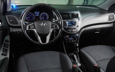 Hyundai Solaris II рестайлинг, 2015 год, 1 099 000 рублей, 6 фотография