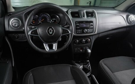 Renault Logan II, 2022 год, 1 399 000 рублей, 6 фотография