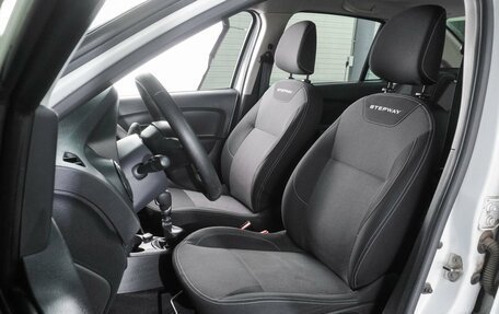 Renault Logan II, 2022 год, 1 399 000 рублей, 10 фотография