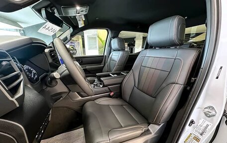 Toyota Tundra, 2025 год, 9 790 000 рублей, 9 фотография