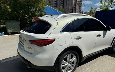 Infiniti QX70, 2016 год, 2 730 000 рублей, 7 фотография