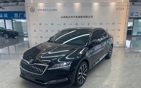 Skoda Superb III рестайлинг, 2024 год, 2 290 007 рублей, 1 фотография