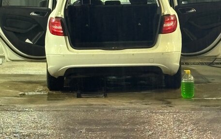 Mercedes-Benz B-Класс, 2013 год, 1 044 000 рублей, 4 фотография