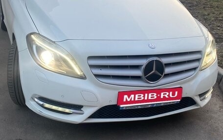 Mercedes-Benz B-Класс, 2013 год, 1 044 000 рублей, 3 фотография