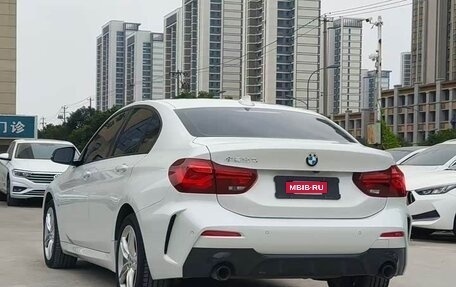 BMW 1 серия, 2023 год, 2 150 000 рублей, 10 фотография