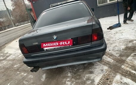 BMW 5 серия, 1989 год, 300 000 рублей, 10 фотография