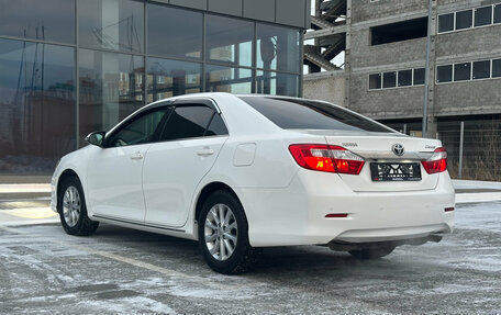 Toyota Camry, 2014 год, 1 640 000 рублей, 9 фотография