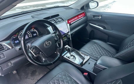 Toyota Camry, 2014 год, 1 640 000 рублей, 11 фотография