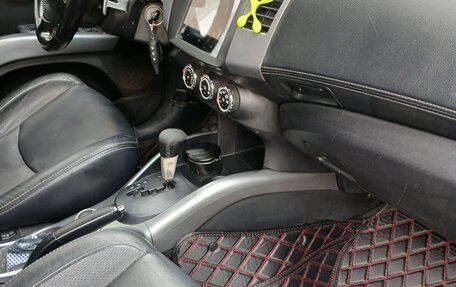 Mitsubishi Outlander III рестайлинг 3, 2010 год, 1 400 000 рублей, 4 фотография