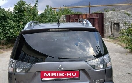 Mitsubishi Outlander III рестайлинг 3, 2010 год, 1 400 000 рублей, 3 фотография