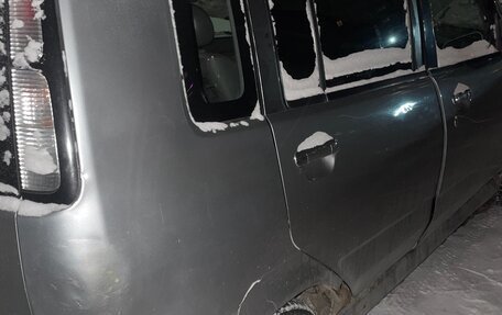 Nissan Cube II, 2001 год, 181 000 рублей, 4 фотография