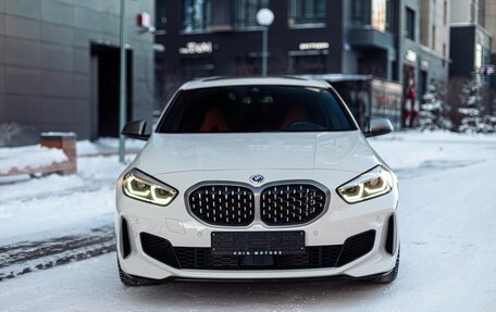 BMW 1 серия, 2022 год, 4 950 000 рублей, 2 фотография