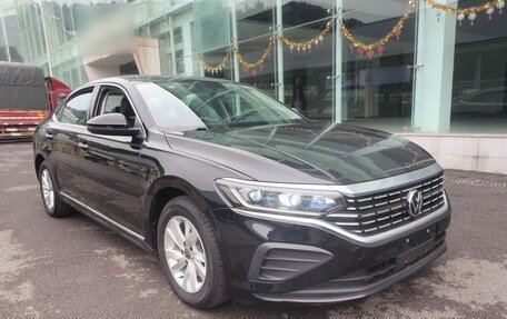 Volkswagen Passat B8 рестайлинг, 2021 год, 2 190 000 рублей, 2 фотография