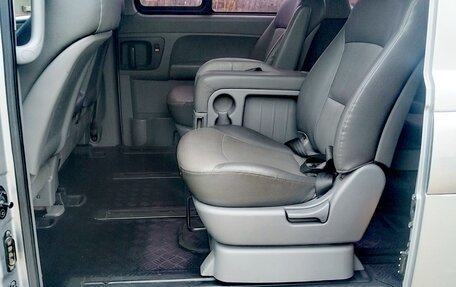 Hyundai Grand Starex Grand Starex I рестайлинг 2, 2011 год, 1 280 000 рублей, 11 фотография