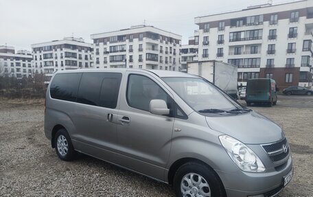 Hyundai Grand Starex Grand Starex I рестайлинг 2, 2011 год, 1 280 000 рублей, 5 фотография