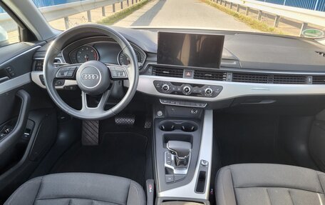 Audi A4, 2020 год, 4 100 000 рублей, 10 фотография