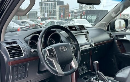 Toyota Land Cruiser Prado 150 рестайлинг 2, 2015 год, 3 849 000 рублей, 9 фотография