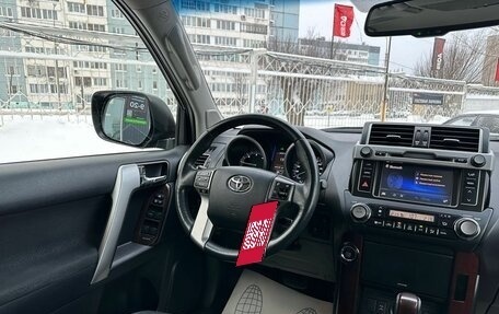 Toyota Land Cruiser Prado 150 рестайлинг 2, 2015 год, 3 849 000 рублей, 12 фотография