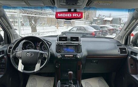 Toyota Land Cruiser Prado 150 рестайлинг 2, 2015 год, 3 849 000 рублей, 10 фотография