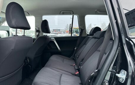 Toyota Land Cruiser Prado 150 рестайлинг 2, 2015 год, 3 849 000 рублей, 31 фотография