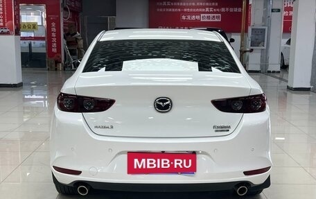 Mazda 3, 2021 год, 1 660 000 рублей, 4 фотография