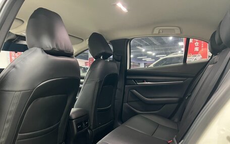 Mazda 3, 2021 год, 1 660 000 рублей, 14 фотография