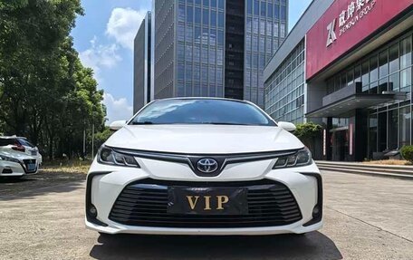 Toyota Corolla, 2022 год, 1 650 000 рублей, 2 фотография