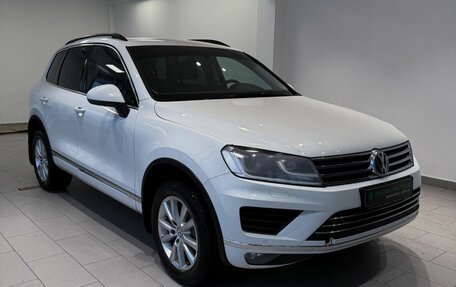 Volkswagen Touareg III, 2015 год, 2 931 000 рублей, 3 фотография