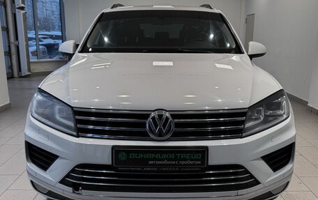 Volkswagen Touareg III, 2015 год, 2 931 000 рублей, 2 фотография