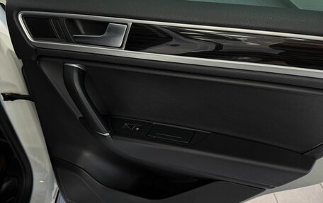 Volkswagen Touareg III, 2015 год, 2 931 000 рублей, 15 фотография