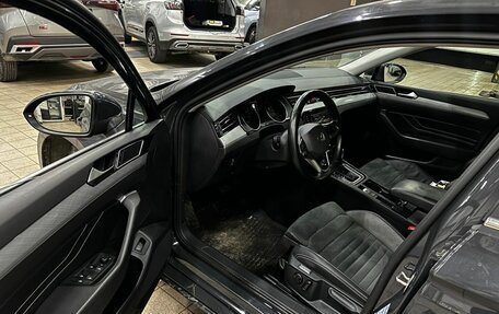 Volkswagen Passat B8 рестайлинг, 2021 год, 2 280 000 рублей, 6 фотография