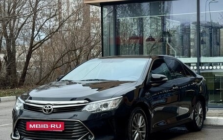 Toyota Camry, 2016 год, 1 680 000 рублей, 6 фотография