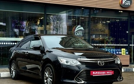 Toyota Camry, 2016 год, 1 680 000 рублей, 2 фотография