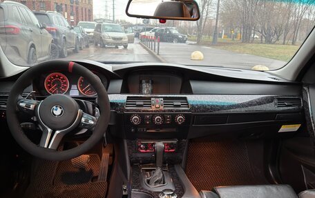 BMW 5 серия, 2004 год, 790 000 рублей, 15 фотография