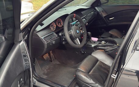 BMW 5 серия, 2004 год, 790 000 рублей, 14 фотография