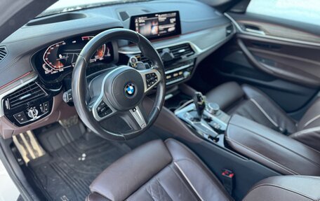BMW 5 серия, 2019 год, 4 450 000 рублей, 11 фотография