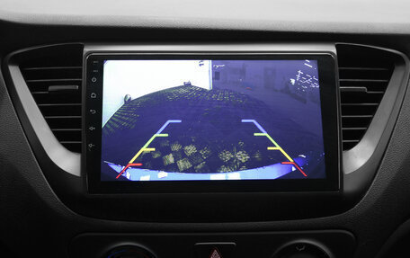 Hyundai Solaris II рестайлинг, 2018 год, 1 050 000 рублей, 8 фотография