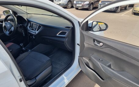 Hyundai Solaris II рестайлинг, 2020 год, 1 249 000 рублей, 10 фотография