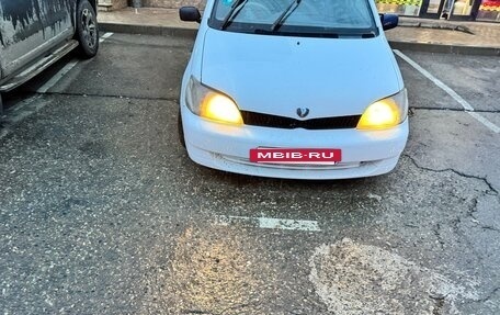 Toyota Platz, 2001 год, 249 000 рублей, 2 фотография