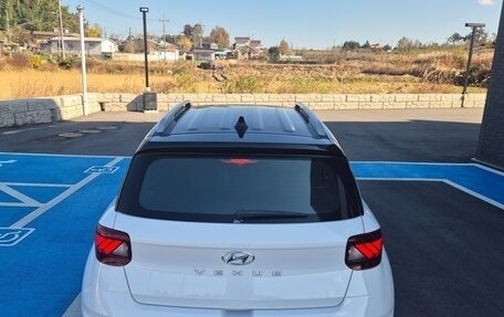 Hyundai Venue I, 2023 год, 1 932 000 рублей, 5 фотография