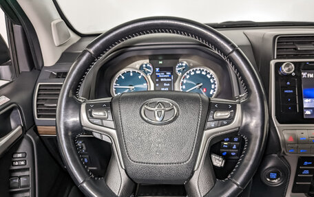 Toyota Land Cruiser Prado 150 рестайлинг 2, 2019 год, 5 855 000 рублей, 22 фотография